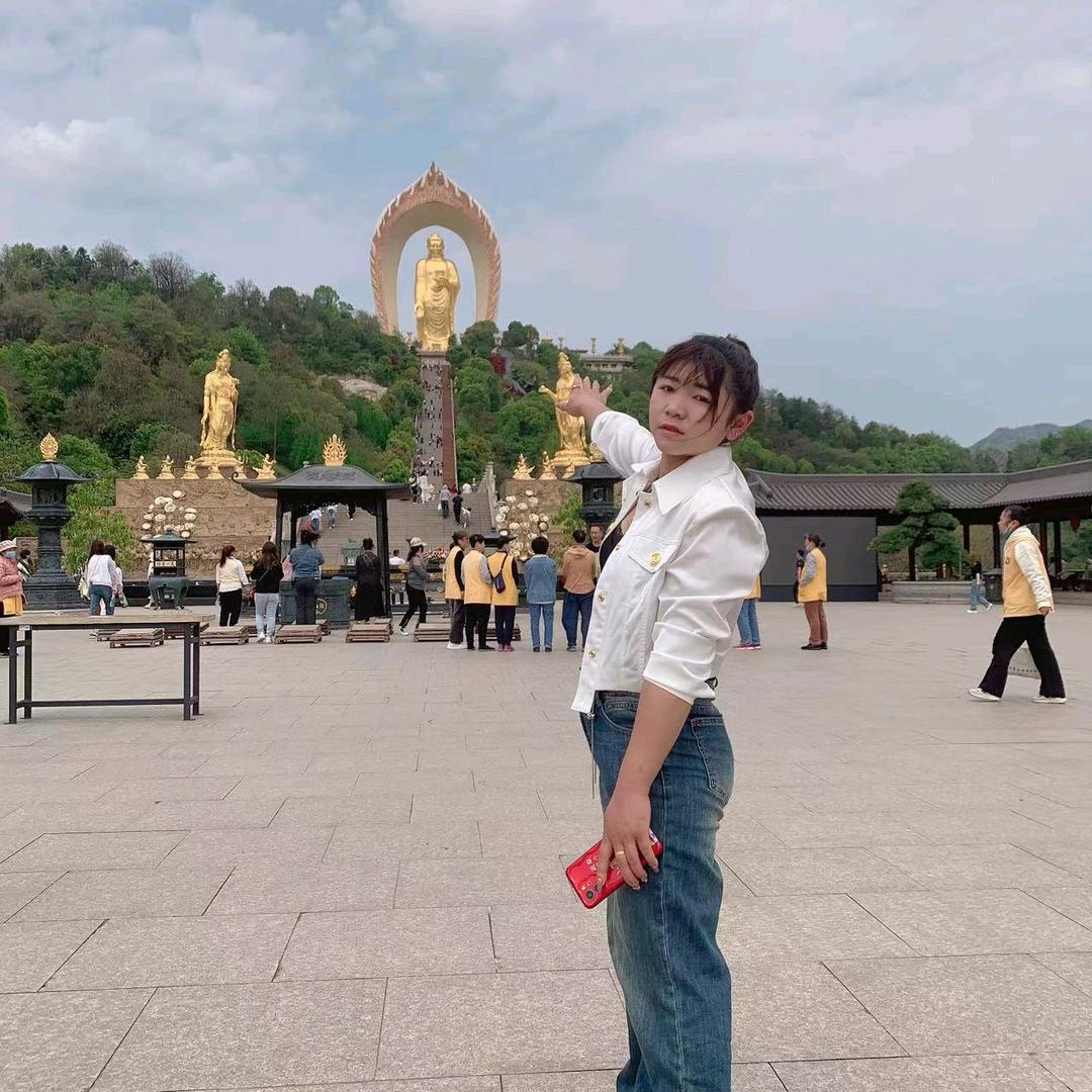 烤豆干的大姐姐