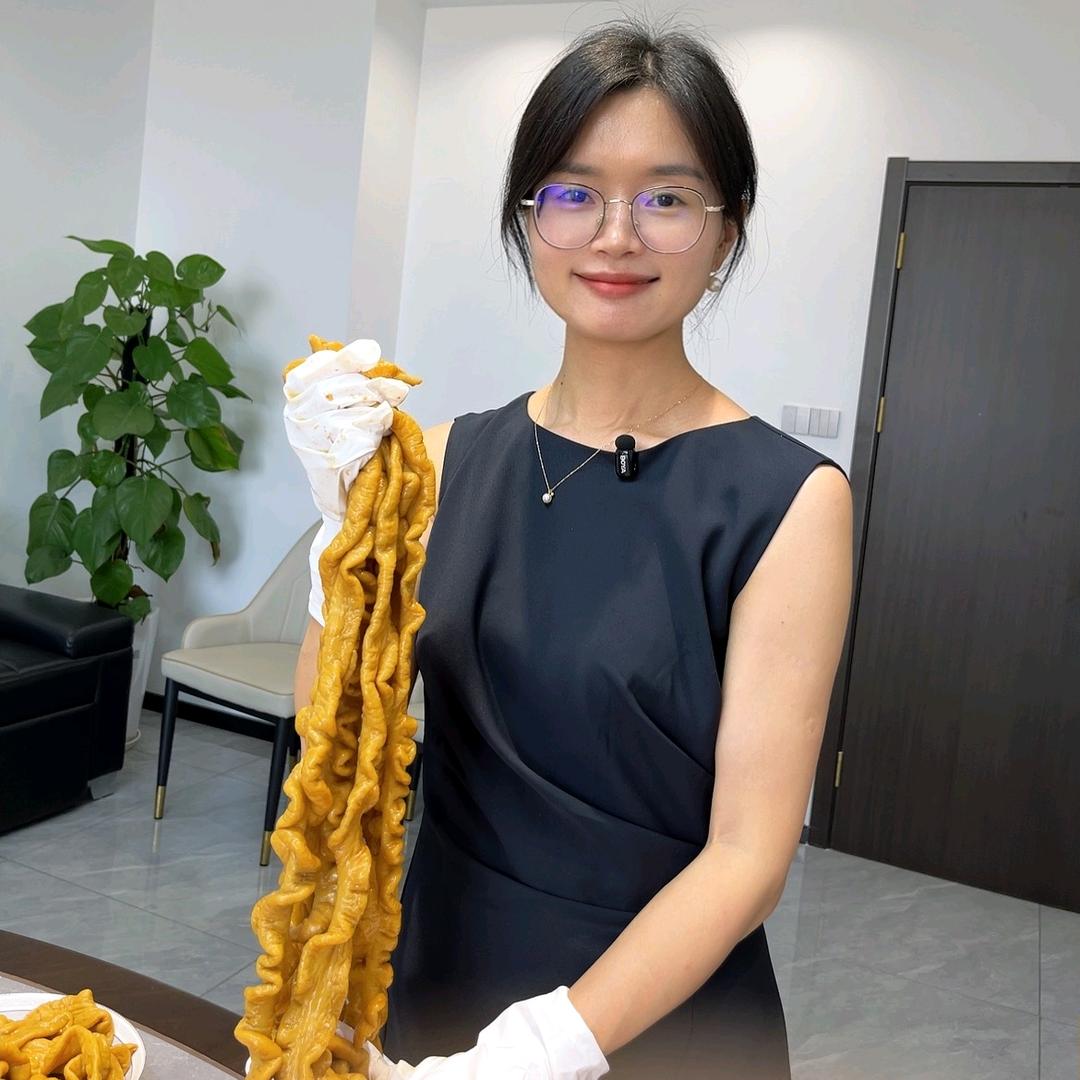 费费卤肥肠罗姐