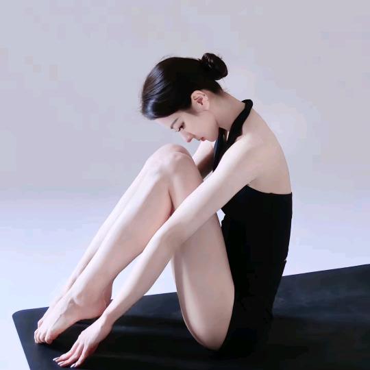 妮兔（偷看我简介）