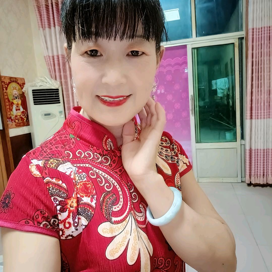 纯情小女人