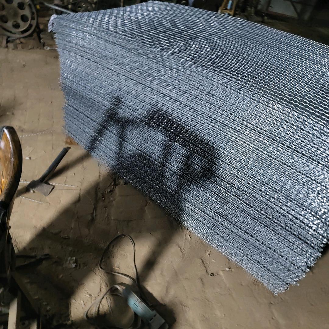 白钢压花网1米 ☆3米宽