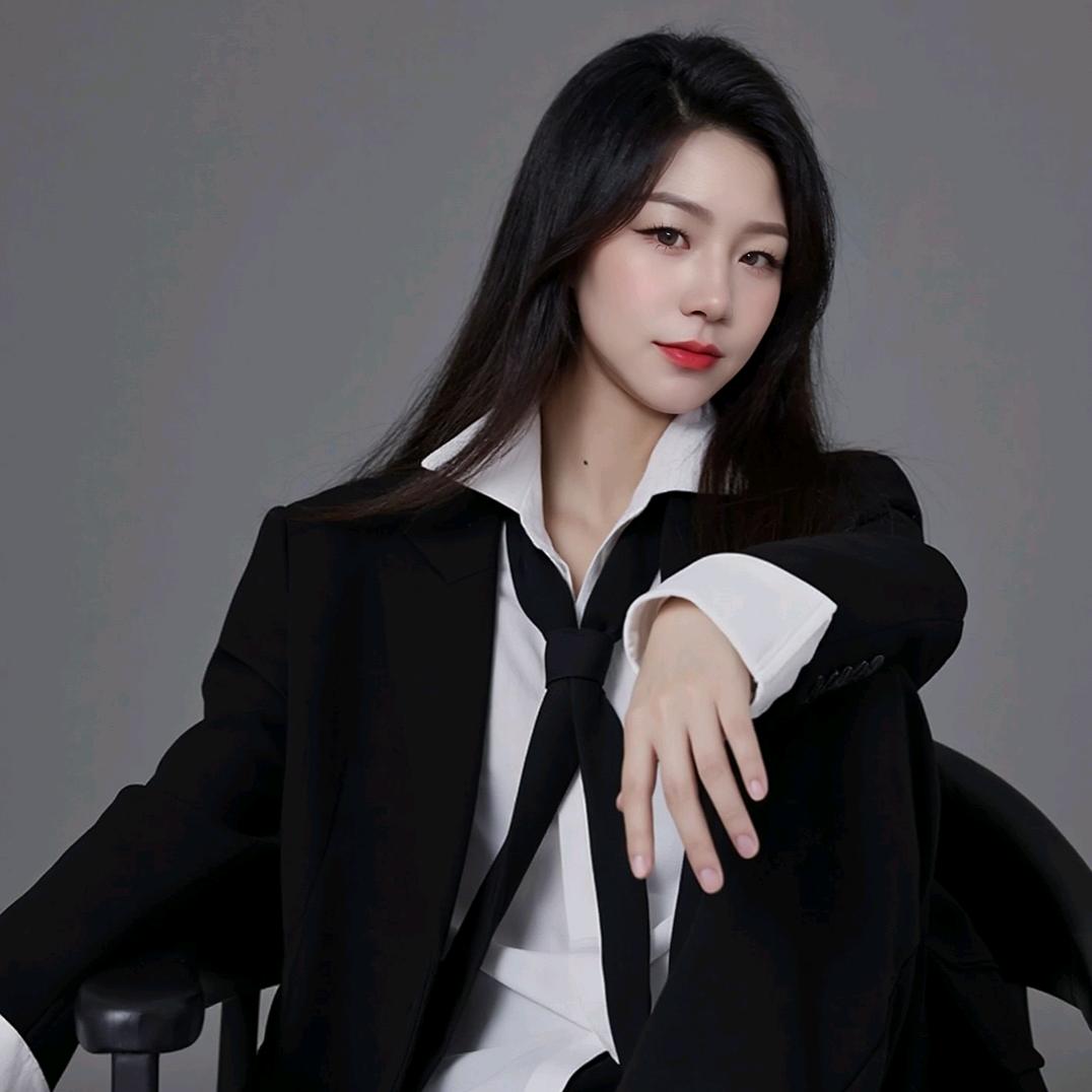 断了翅膀的燕子💋