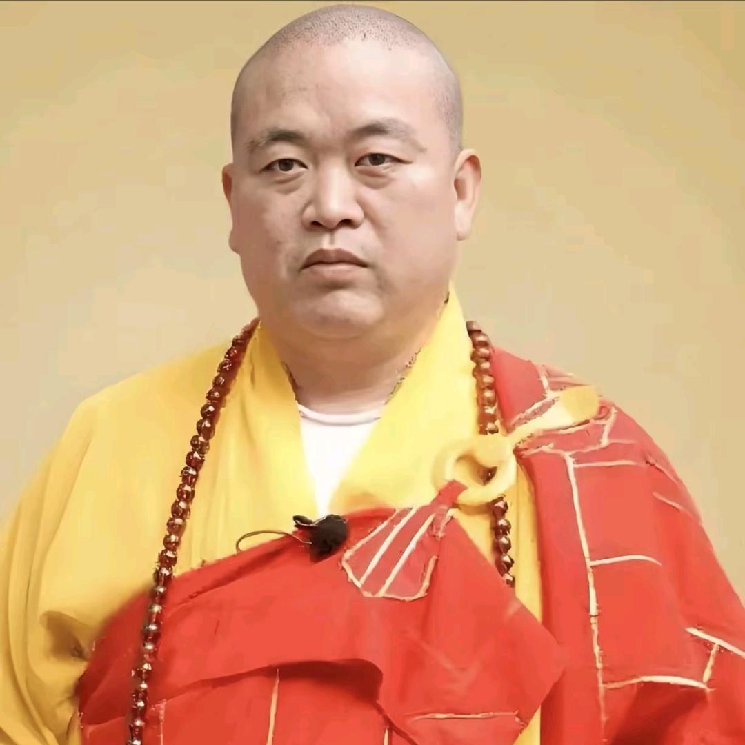 🚬᭄ཽ࿆简单٭大叔࿐        ╲