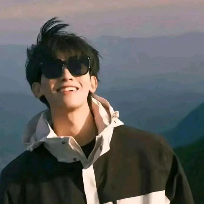 李悦柠