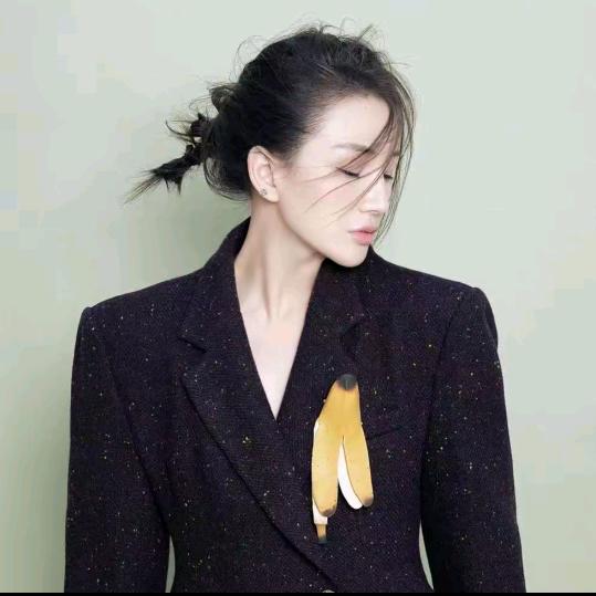 洛哥（时尚穿搭）