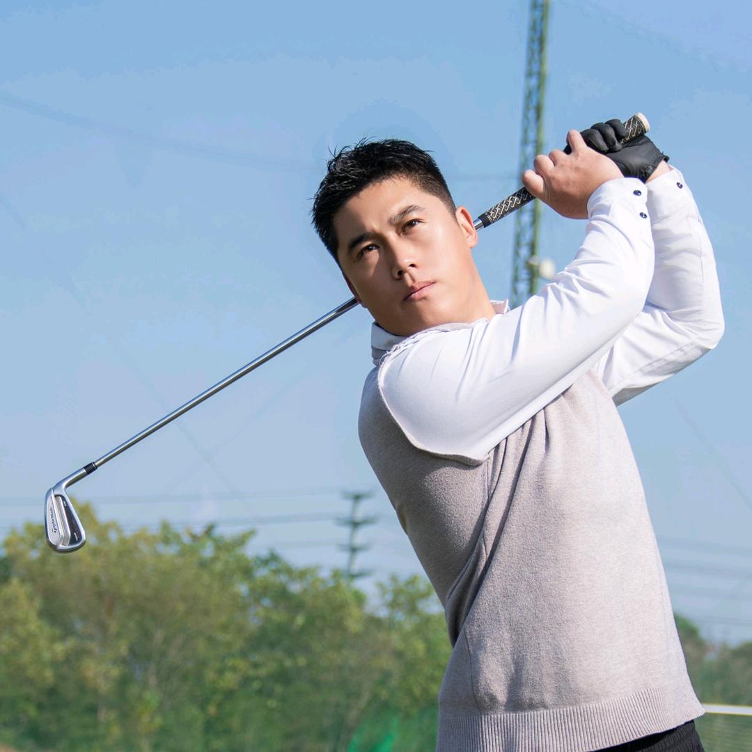 高尔夫球丁教练