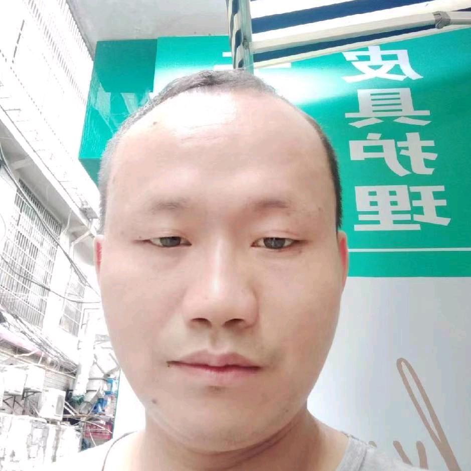 尹亦毫
