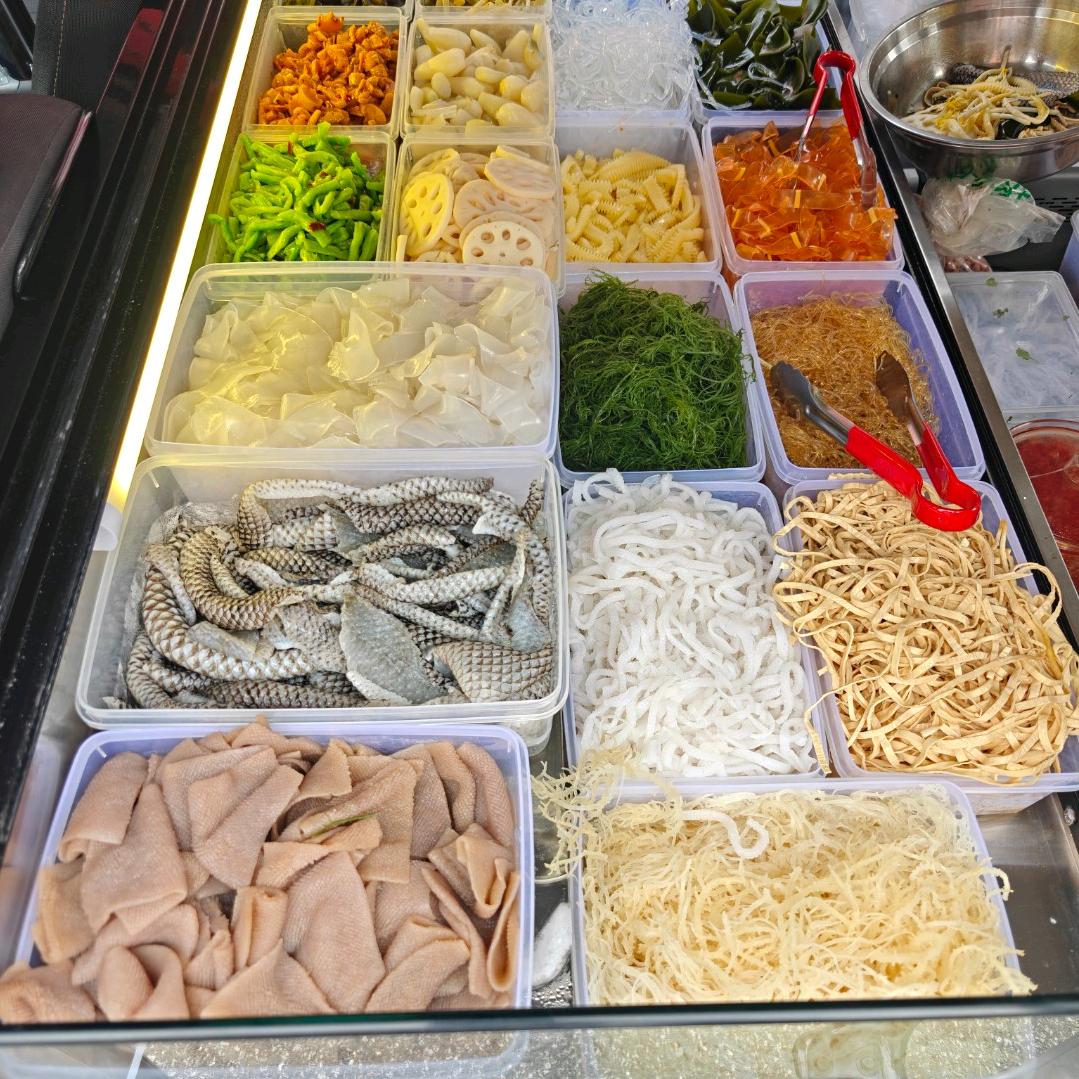 连山卖凉拌菜的🐮🐴