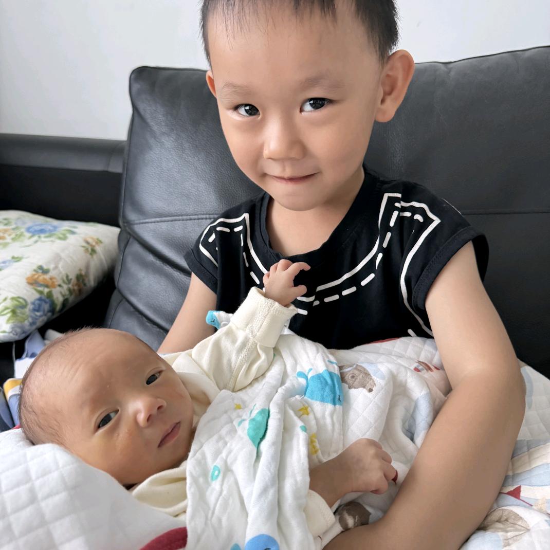 轩轩淇淇的爸爸叫阿豪