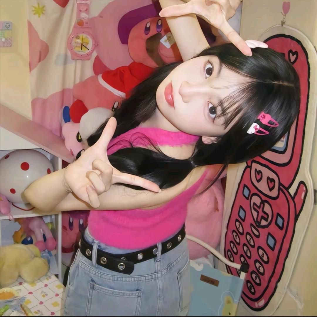 点点^⦁᎑-^ ੭