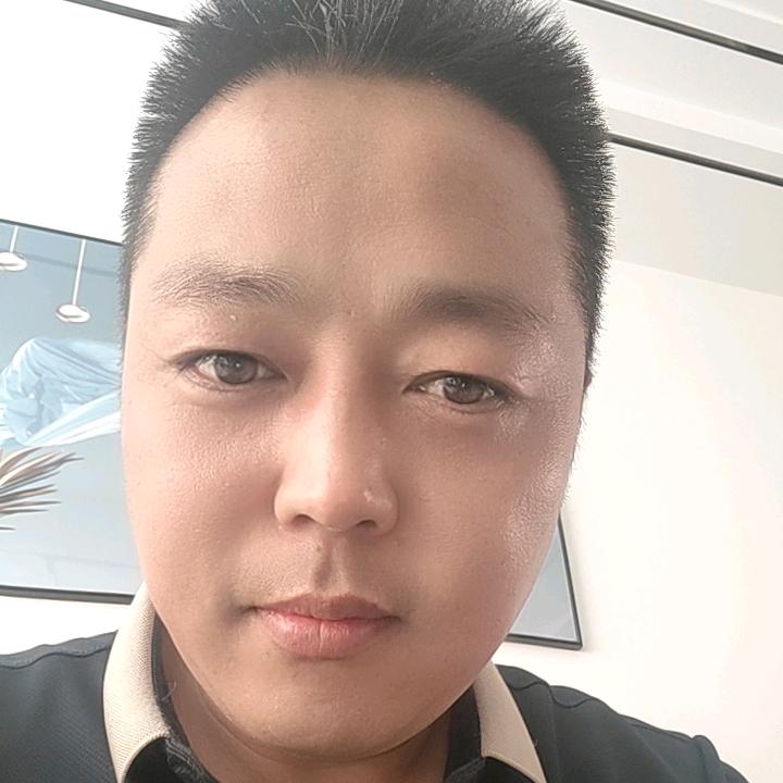 小二丶黑