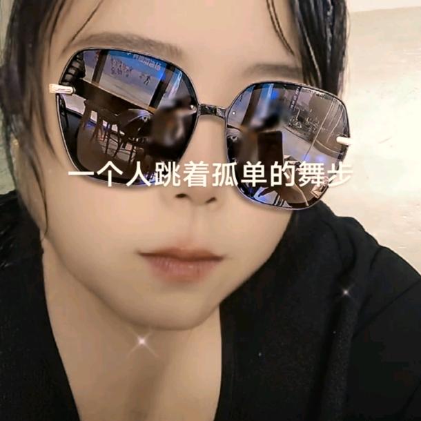 等爱的玫瑰
