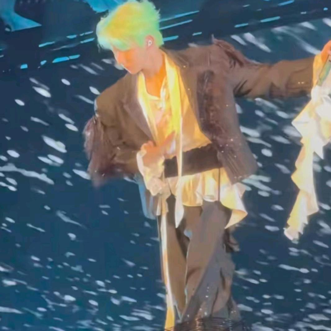 昜-易源炭火（🍊）