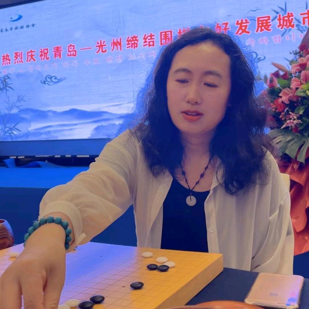 蓝天大华妈妈（上午8：10首播）