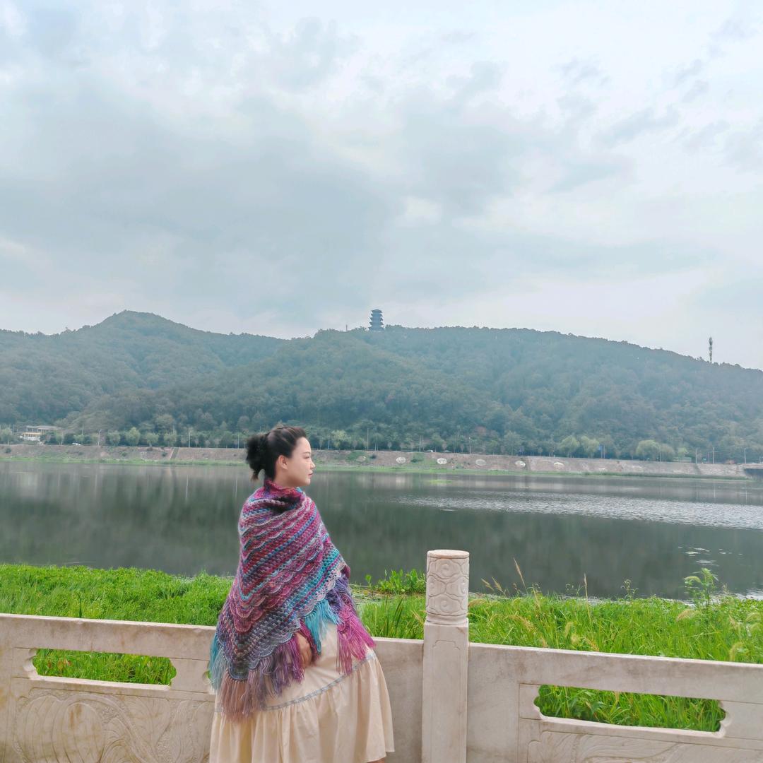 小苒爱钩织