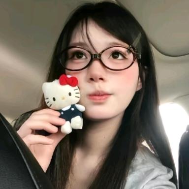 李昕桐.