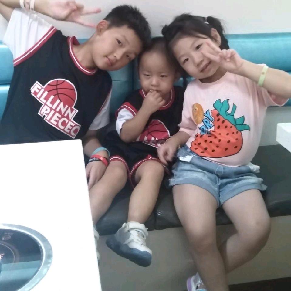 唐月（谢绝连赞）