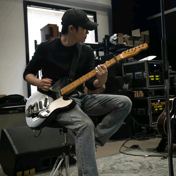 那些打不倒我的 快他妈把我打死了