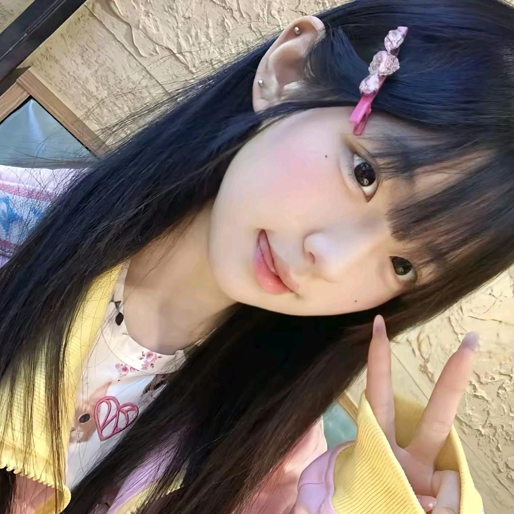 蹲着吃泡面ddd
