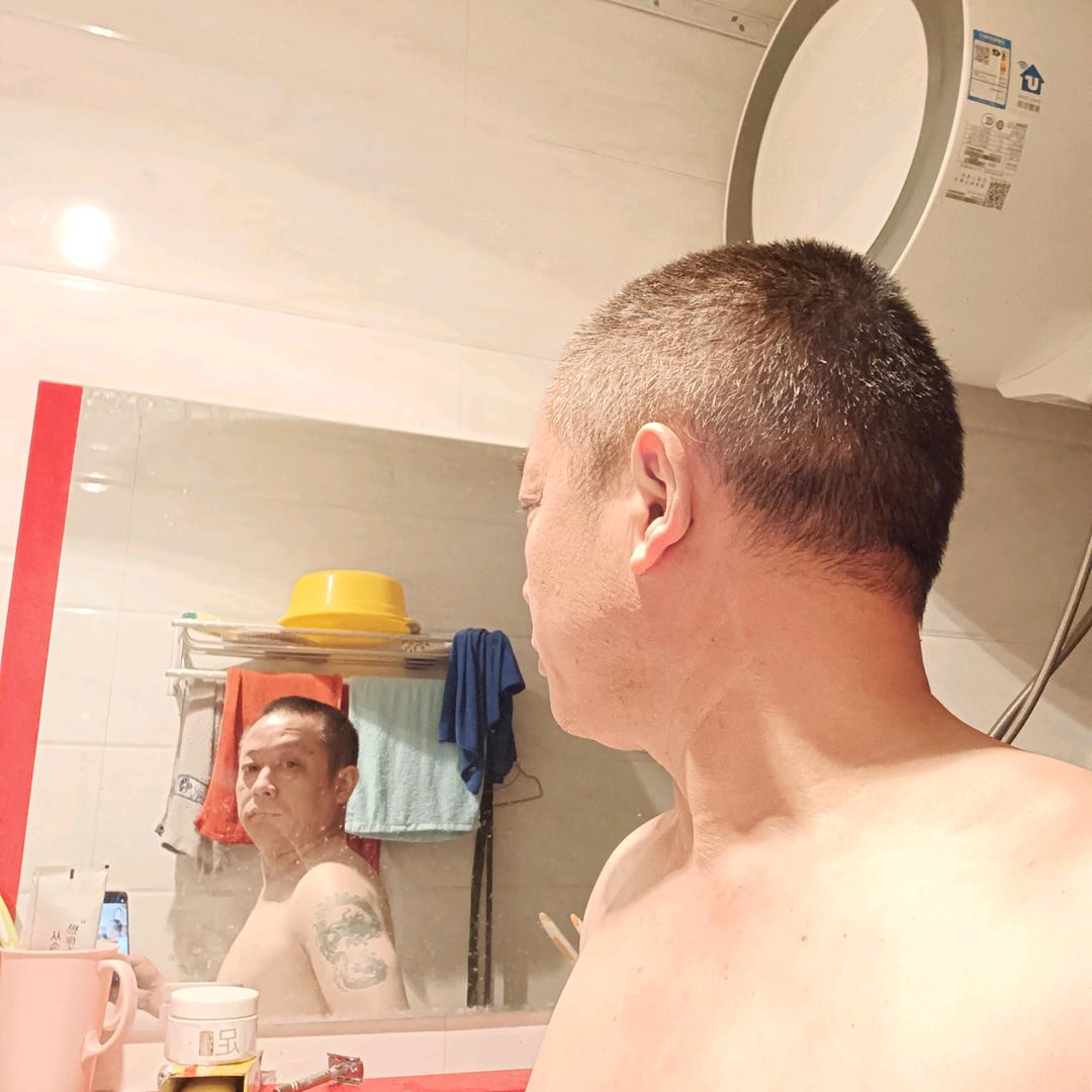 李哥