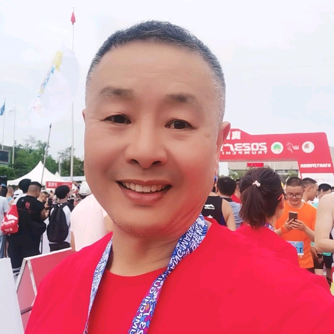 🎈一路向阳🏃‍♀️🇨🇳海哥