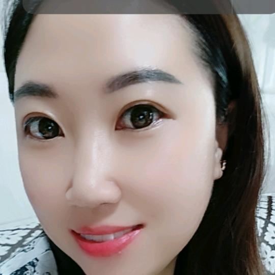 爱笑的傻丫头
