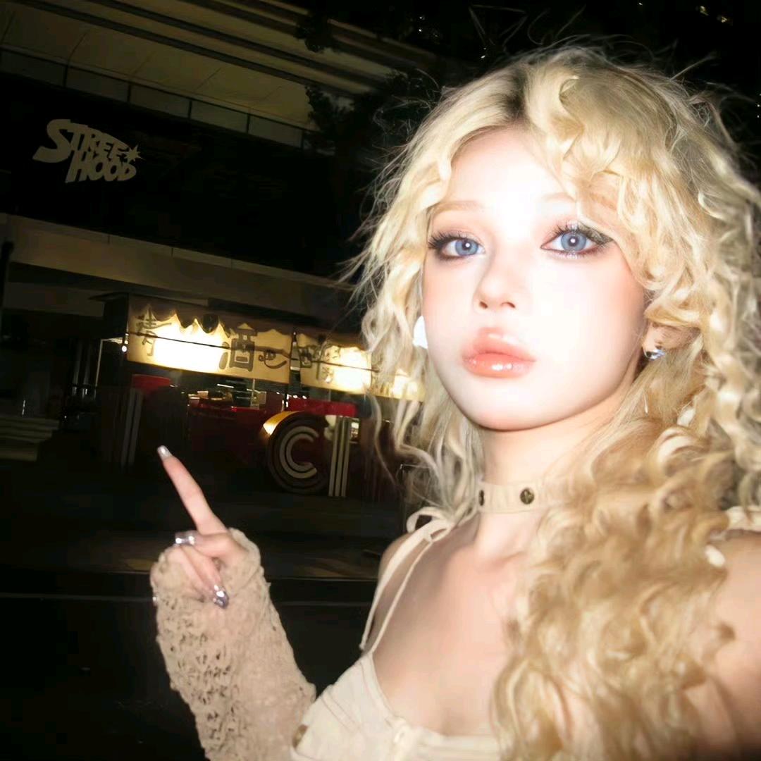 @蘭        　　　　　　　🪳