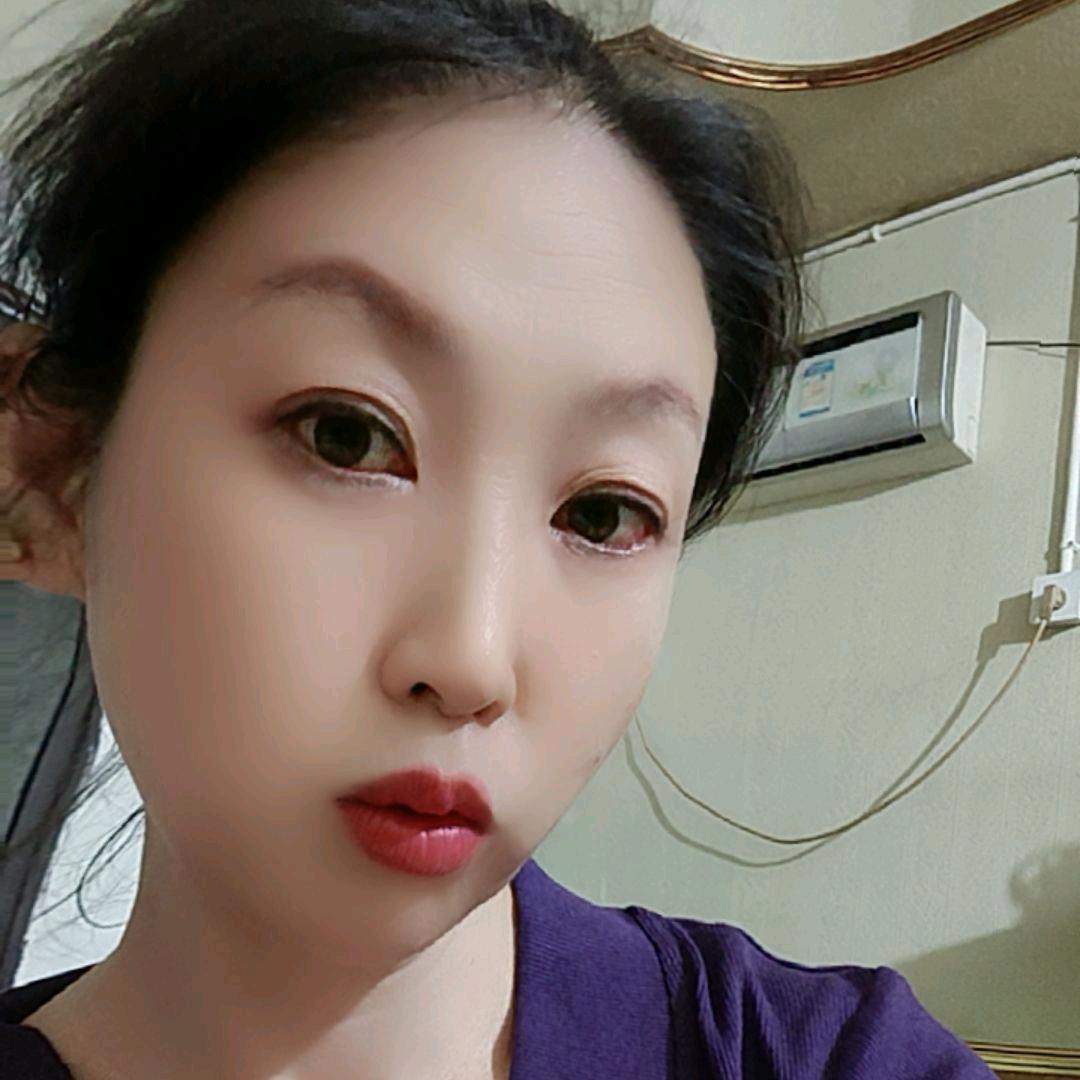 杯中烈酒,余生敬自己