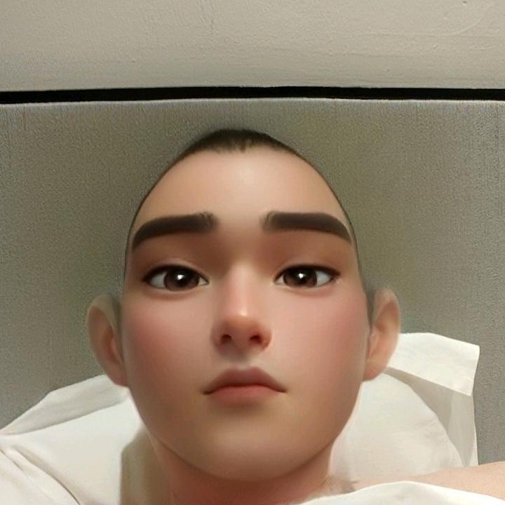 华灑头像