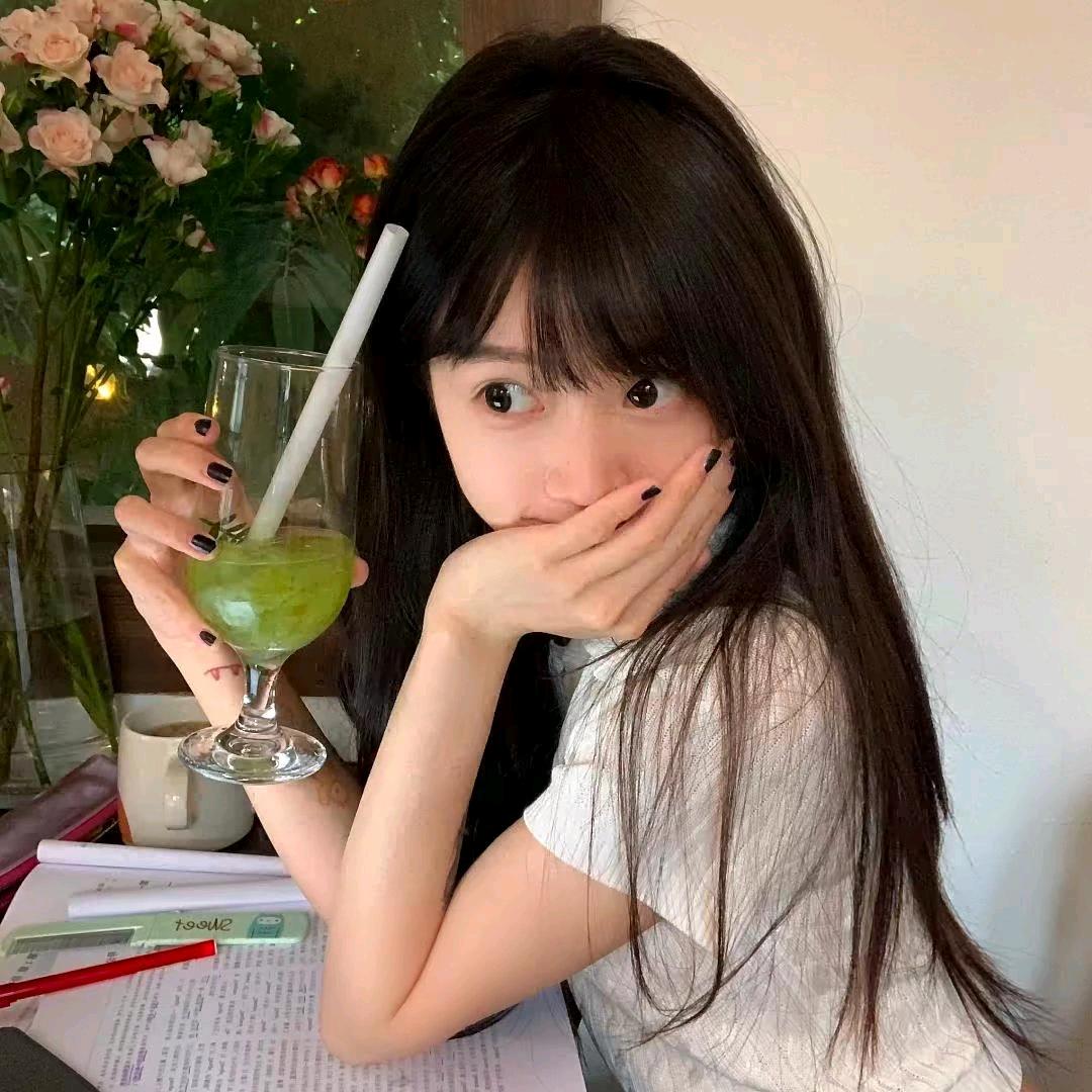 初识那般明媚