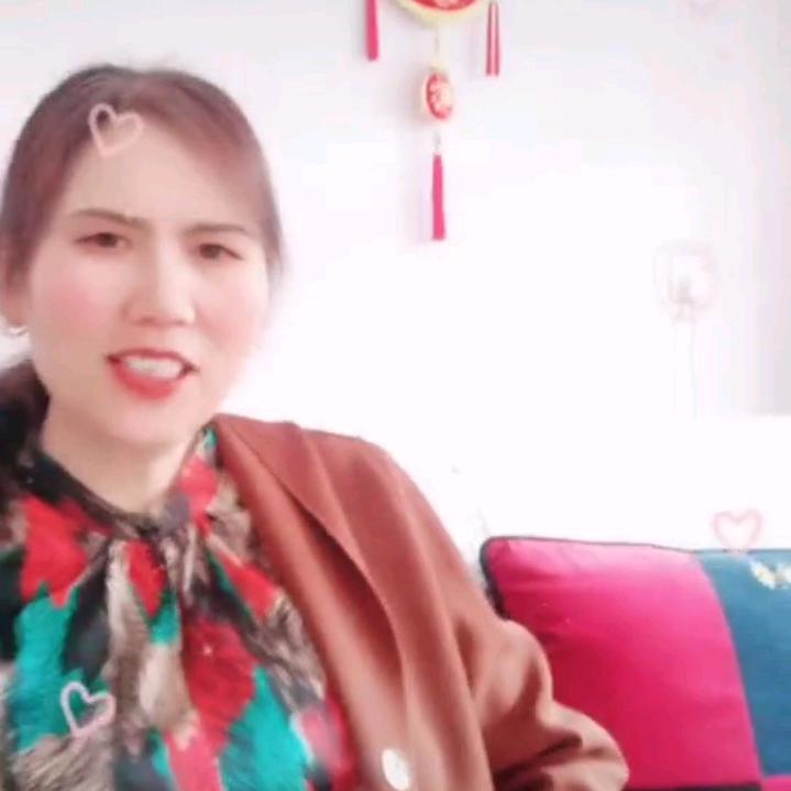 媒婆霞姐。（收徒）