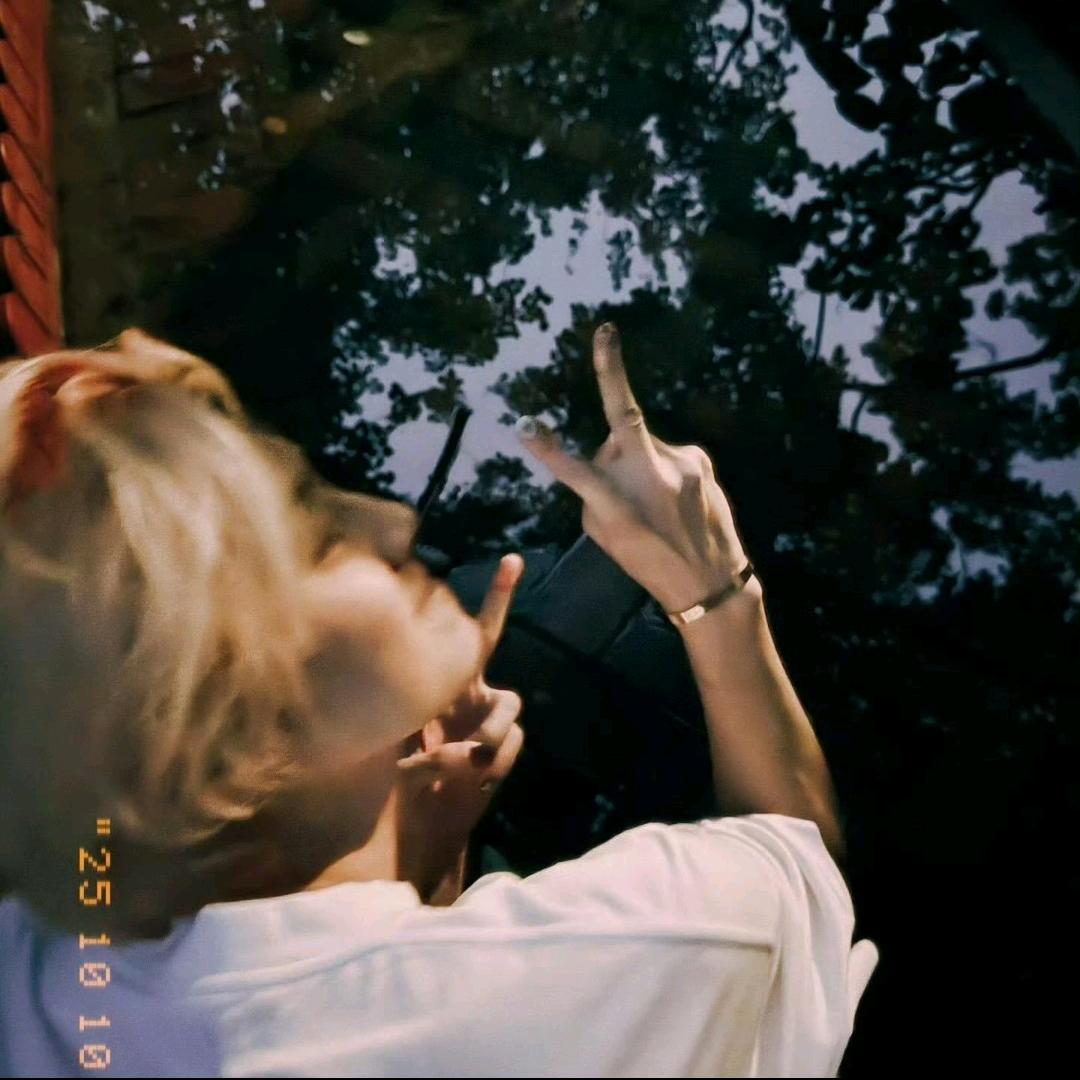 鹿晗超爱笑✨💞✨