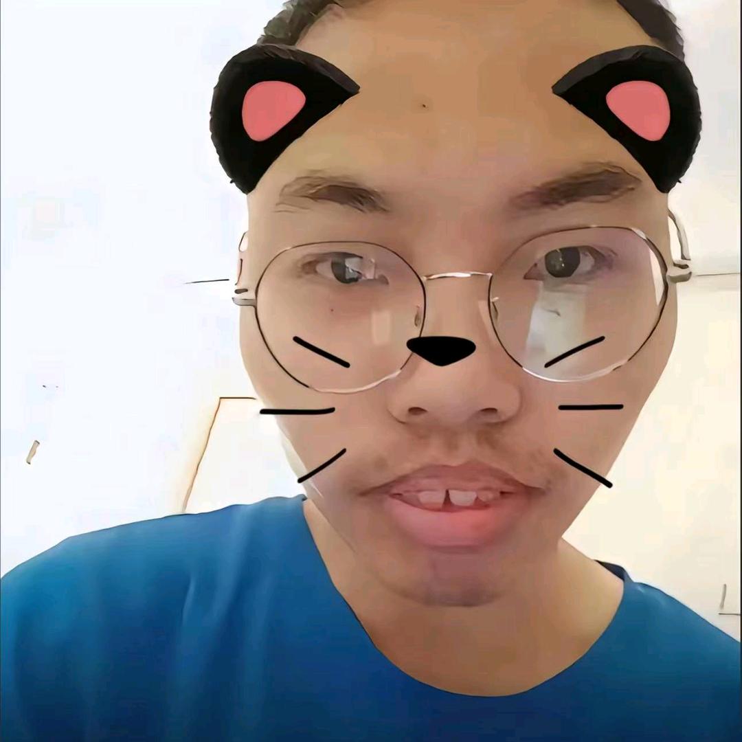 只为萝莉着迷😍👅