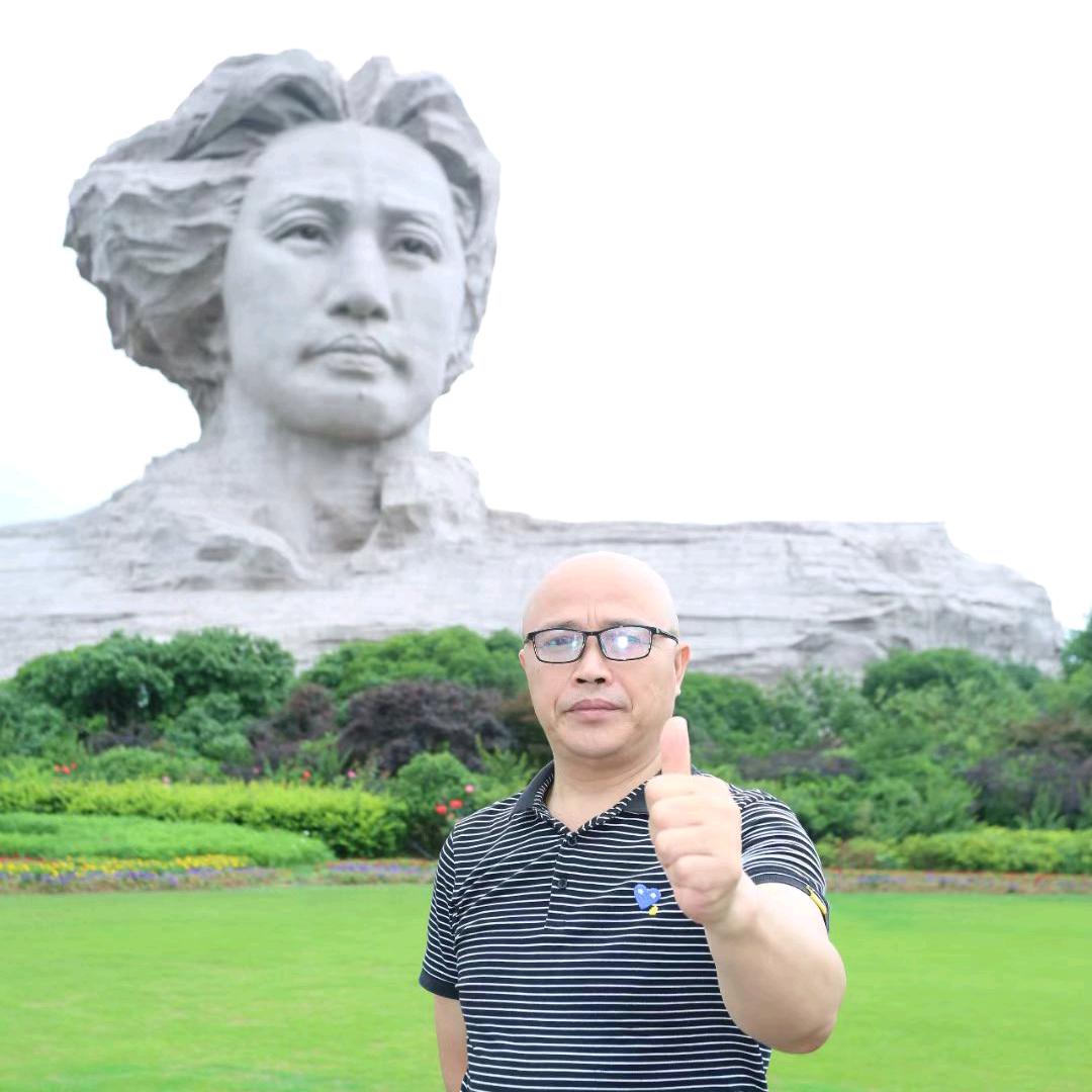 书画家徐赣粤