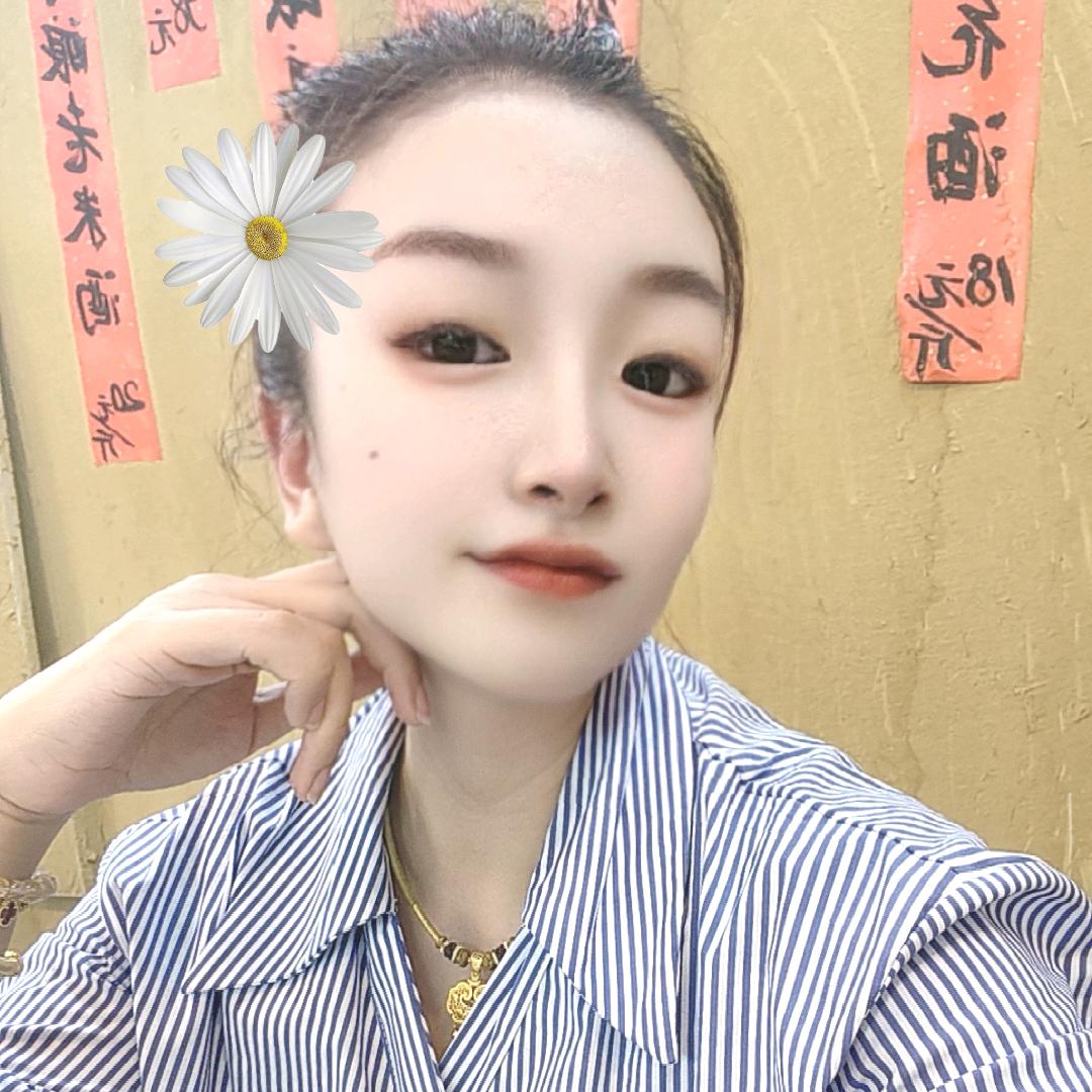 在扬中三茅小巷子里开餐馆的云姐