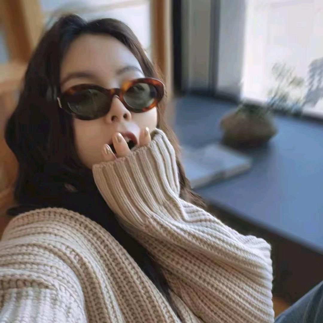 蓉蓉 WE（穿搭分享）