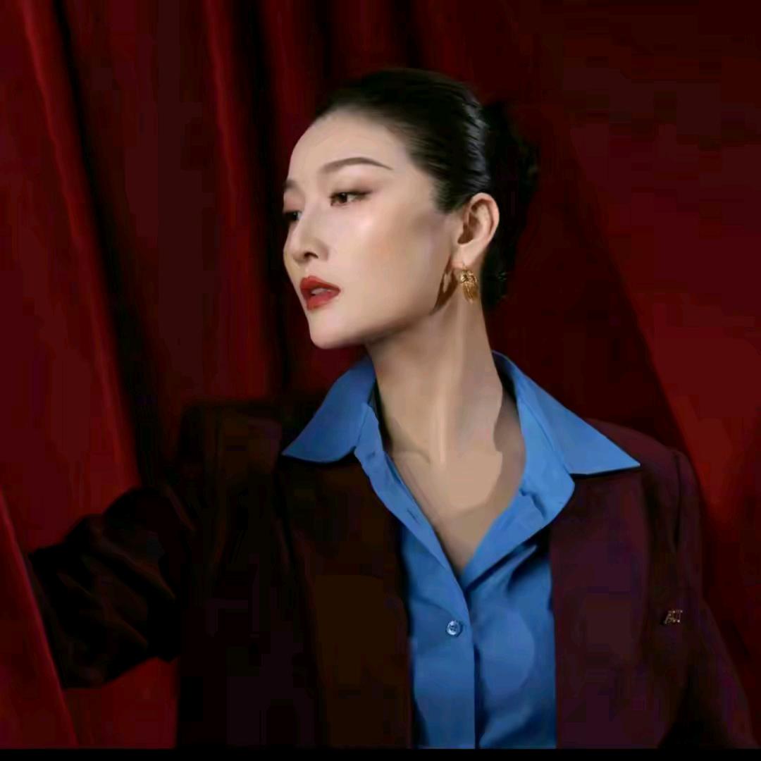 漠小曼护肤店💝