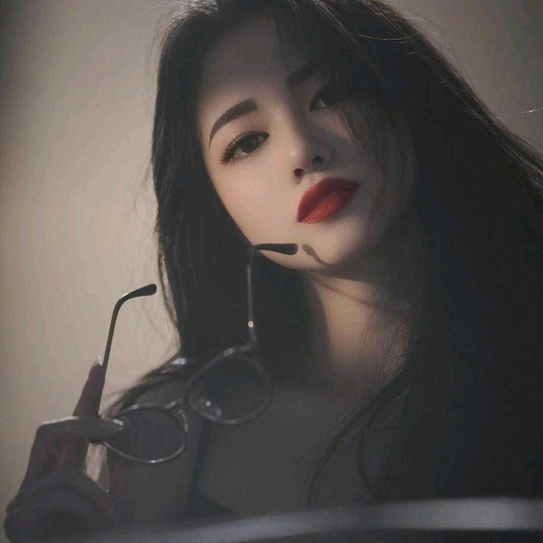 ℳ❥꯭小确幸Loᵥ̶ₑ: