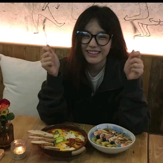你家的猫很漂亮