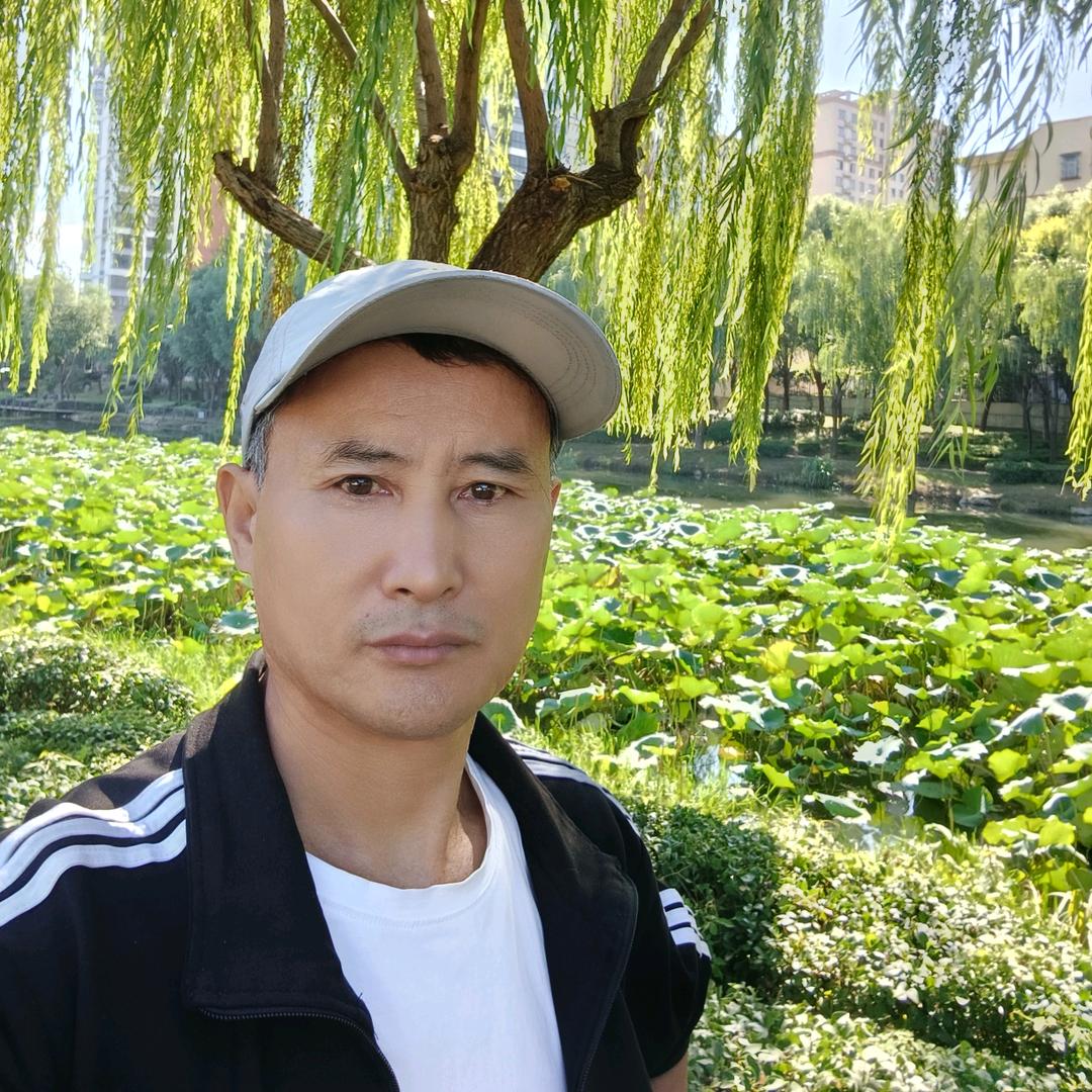 众兴服饰