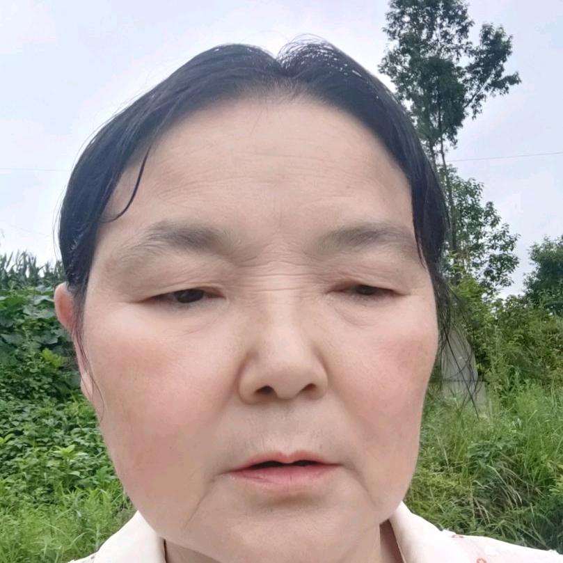 李正碧中午12点5开播