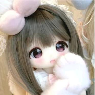 我也不太了解她