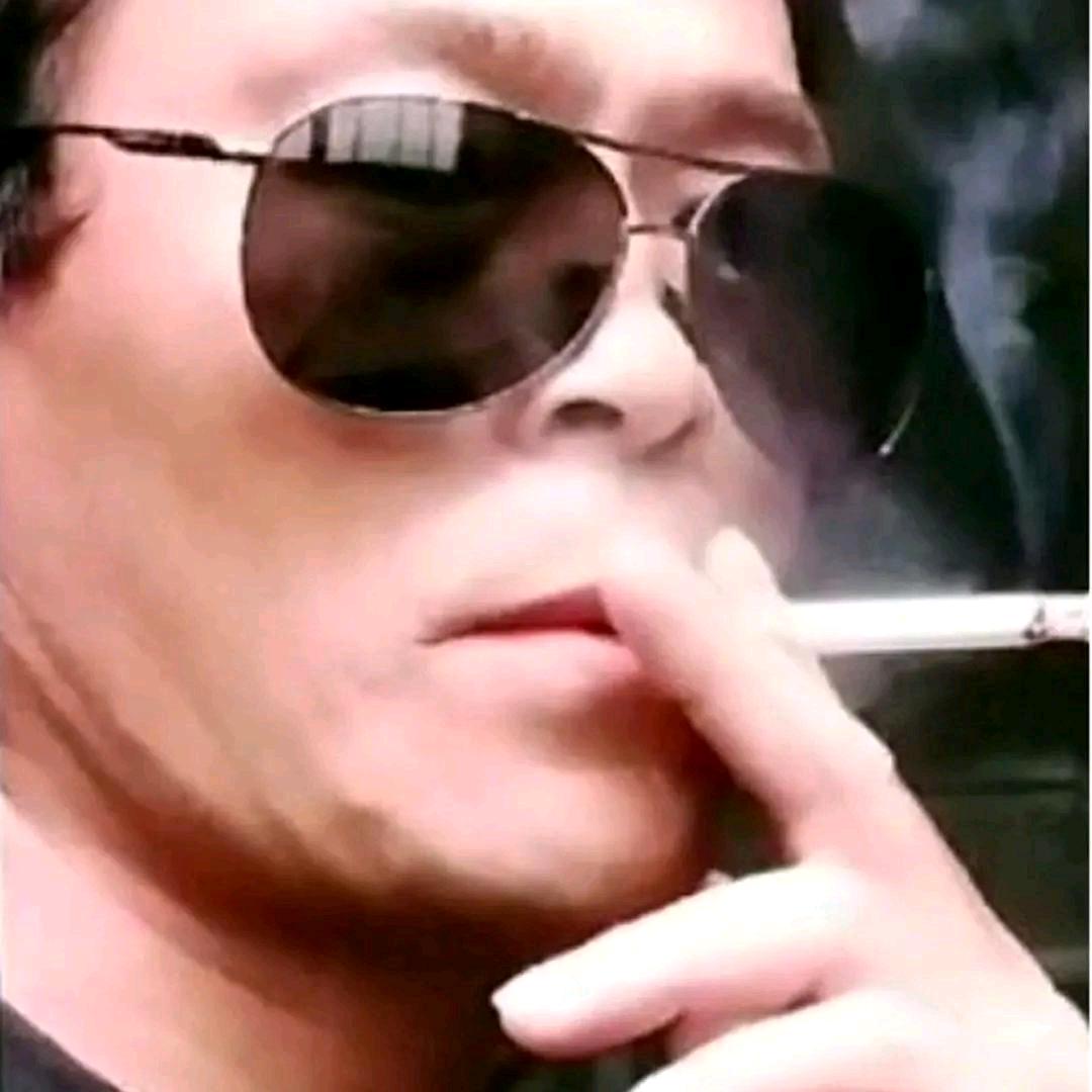 水深不语、人稳不言