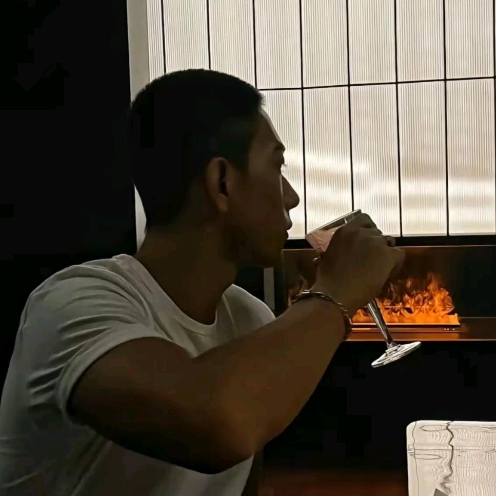 江孜措尔巴民族服装批发店