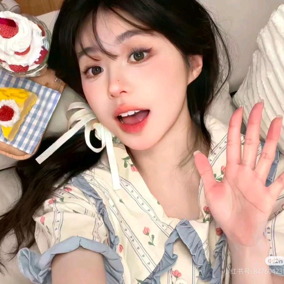 关于小彤🦋ᵀᵗ