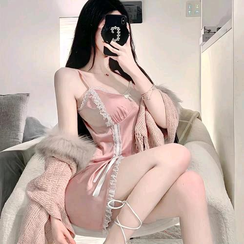 林间引瑶鹿
