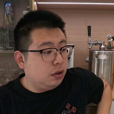 小烁不是小趴菜