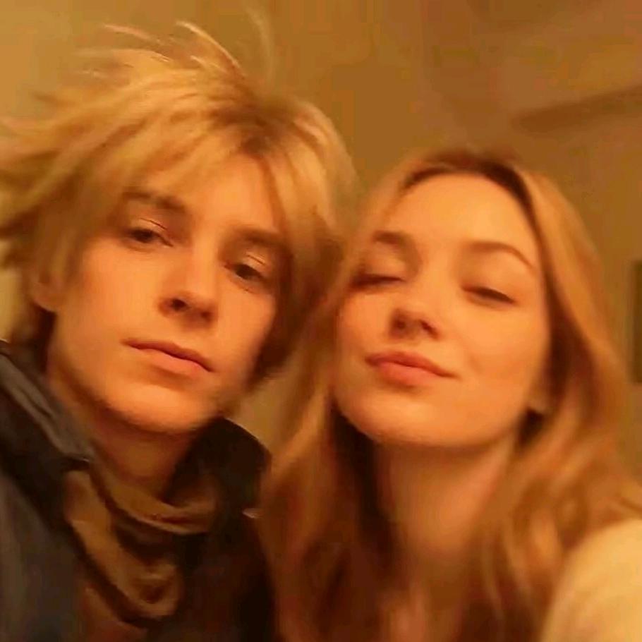 Swimming（10.03🎂）