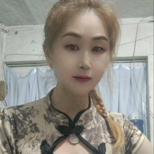 星泪，单身一个人挺好本人拒绝私聊。