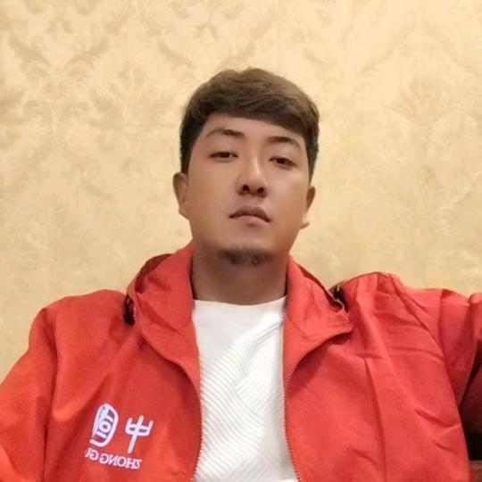 黑哥17599914335